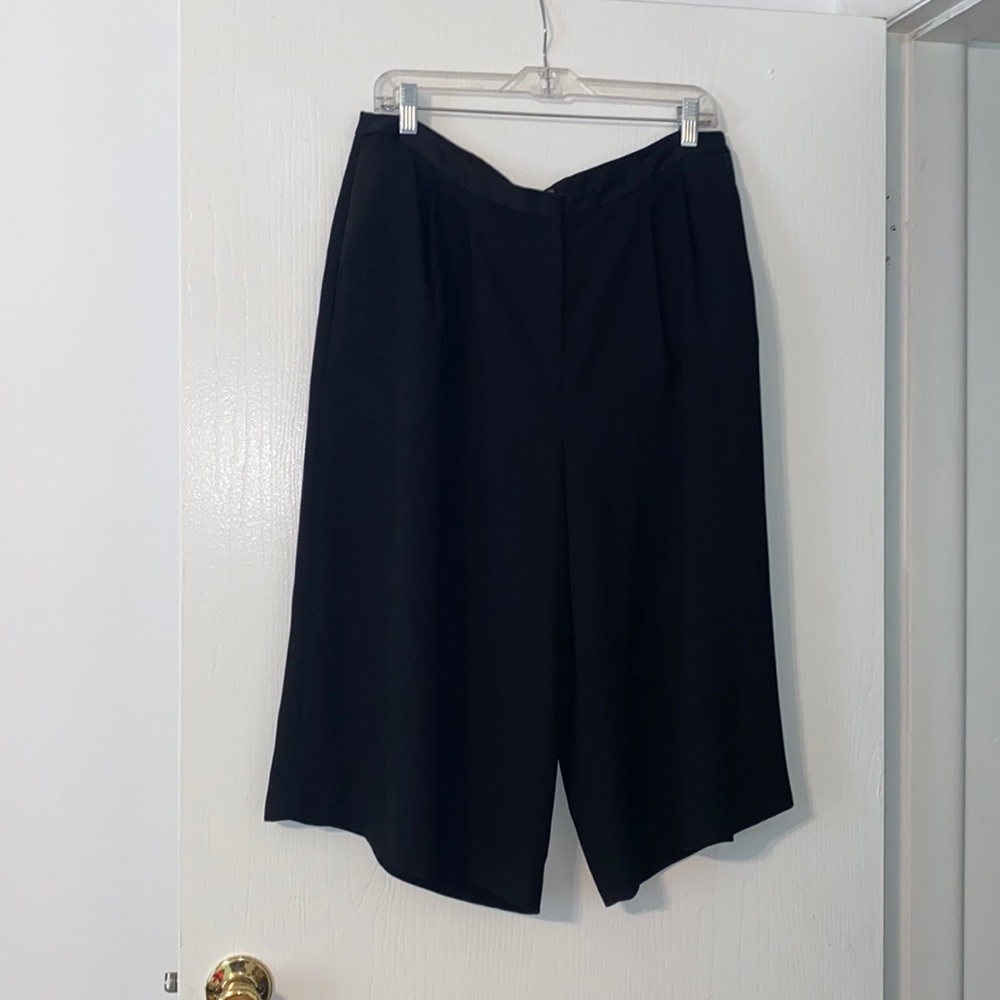 Vince Camuto Black 3/4 length wide-leg pants